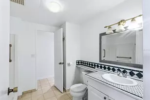 5236 Kenwood Ave, Sarasota, FL 34234 - Photo 17