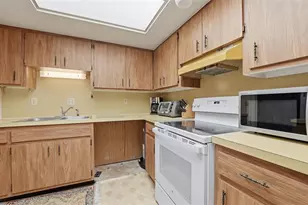 101 Whispering Sands Dr, Sarasota, FL 34242 - Photo 21