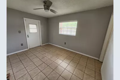 3050 8th Street, Sarasota, FL 34237 - Photo 17