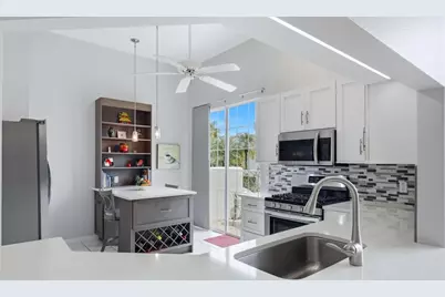 7731 Whitebridge Glen, University Park, FL 34201 - Photo 13