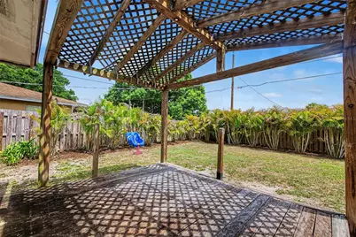 2529 Golden Poinciana Place, Sarasota, FL 34232 - Photo 27