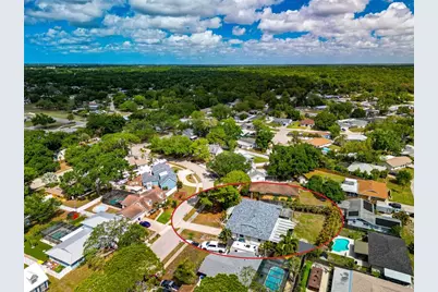 2529 Golden Poinciana Place, Sarasota, FL 34232 - Photo 3