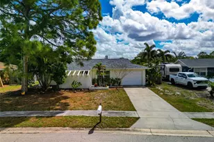 2529 Golden Poinciana Pl, Sarasota, FL 34232 - Photo 1