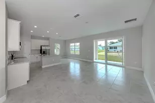 1047 Comfort Ln, North Port, FL 34288 - Photo 17