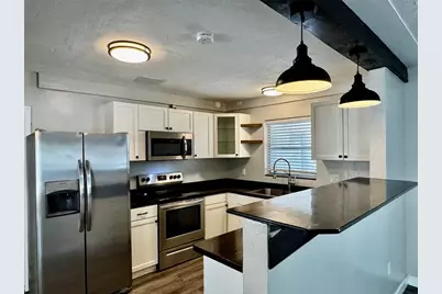 2624 Sunnybrook Drive, Sarasota, FL 34239 - Photo 3