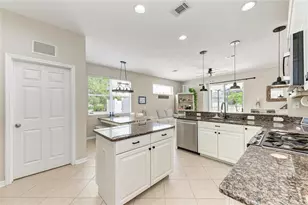 6123 Blue Runner Ct, Lakewood Ranch, FL 34202 - Photo 19