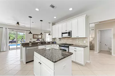 6123 Blue Runner Court, Lakewood Ranch, FL 34202 - Photo 17