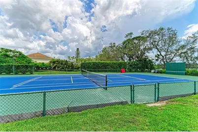 1007 50th Street E, Bradenton, FL 34208 - Photo 55