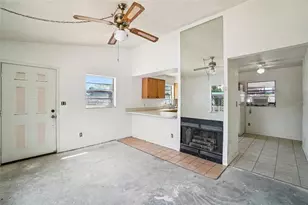 7227 32nd Ave N, Saint Petersburg, FL 33710 - Photo 9