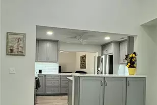 6403 Meadowlark Ln, Bradenton, FL 34210 - Photo 9