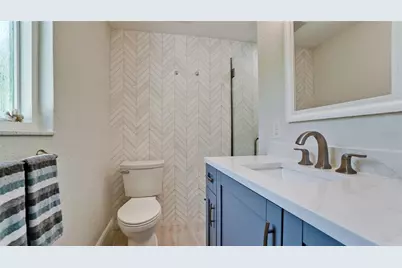 504 69th Street, Holmes Beach, FL 34217 - Photo 27