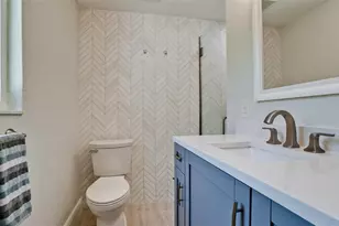 504 69th St, Holmes Beach, FL 34217 - Photo 27