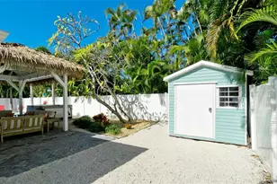 504 69th St, Holmes Beach, FL 34217 - Photo 49