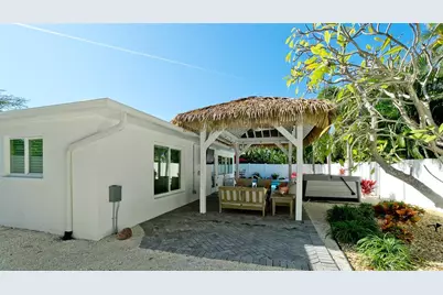 504 69th Street, Holmes Beach, FL 34217 - Photo 43