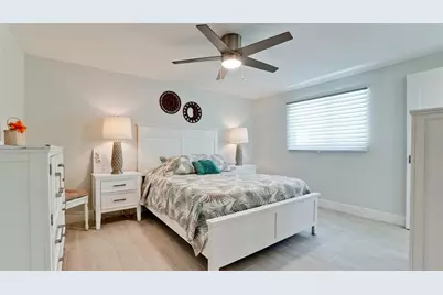 504 69th Street, Holmes Beach, FL 34217 - Photo 25