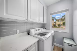 7668 Bergamo Ave, Sarasota, FL 34238 - Photo 13