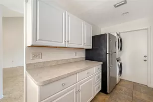 1844 Oak View Dr, Sarasota, FL 34232 - Photo 15