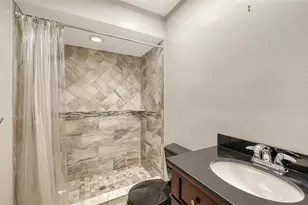 1844 Oak View Dr, Sarasota, FL 34232 - Photo 25