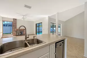 1844 Oak View Dr, Sarasota, FL 34232 - Photo 21