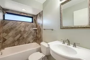 1844 Oak View Dr, Sarasota, FL 34232 - Photo 33