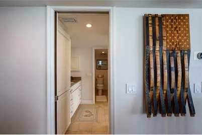 5400 Ocean Boulevard #10-02, Sarasota, FL 34242 - Photo 13