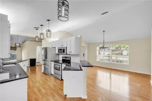 2114 49th Ave E, Bradenton, FL 34203 - Photo 11