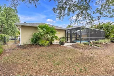 2114 49th Avenue E, Bradenton, FL 34203 - Photo 45