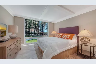 2425 Gulf Of Mexico Drive #1A, Longboat Key, FL 34228 - Photo 21