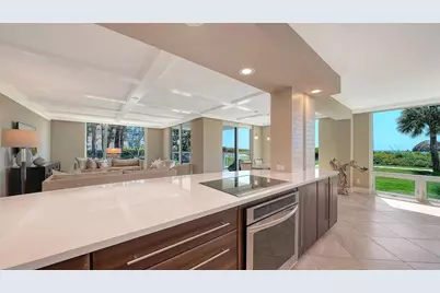 2425 Gulf Of Mexico Drive #1A, Longboat Key, FL 34228 - Photo 13