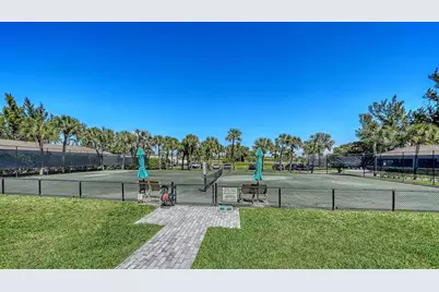 2425 Gulf Of Mexico Drive #1A, Longboat Key, FL 34228 - Photo 41