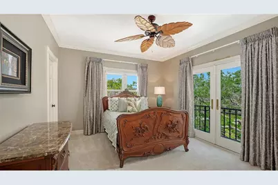 1240 Hillview Drive, Sarasota, FL 34239 - Photo 37