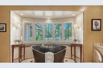 1240 Hillview Drive, Sarasota, FL 34239 - Photo 31