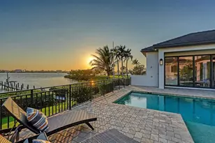313 Lookout Point Dr, Osprey, FL 34229 - Photo 89