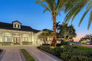 313 Lookout Point Dr, Osprey, FL 34229 - Photo 13