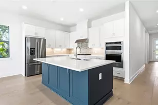 19030 Wisdom Ln, Venice, FL 34293 - Photo 7