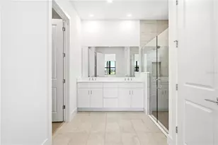 19030 Wisdom Ln, Venice, FL 34293 - Photo 15
