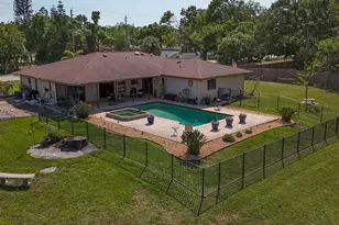 3927 Desoto Rd, Sarasota, FL 34235 - Photo 65