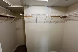 2760 Coconut Bay Ln Ln, Sarasota, FL 34237 - Photo 7