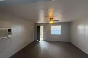 129 N Pompano Ave, Sarasota, FL 34237 - Photo 5