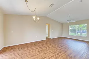 1067 Rosedale Rd, Venice, FL 34293 - Photo 5