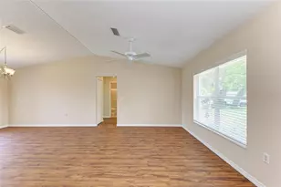 1067 Rosedale Rd, Venice, FL 34293 - Photo 7