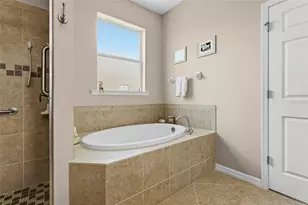 6240 Falcon Lair Dr, North Port, FL 34287 - Photo 37