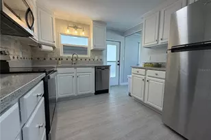 5308 Tri Par Dr, Sarasota, FL 34234 - Photo 21