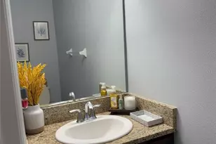 2431 Midnight Pearl Dr, Sarasota, FL 34240 - Photo 21