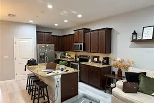 2431 Midnight Pearl Dr, Sarasota, FL 34240 - Photo 9