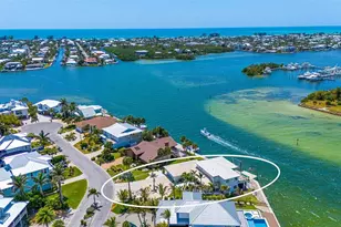 723 Key Royale Dr, Holmes Beach, FL 34217 - Photo 85