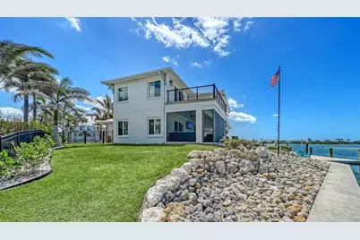 723 Key Royale Drive, Holmes Beach, FL 34217 - Photo 61