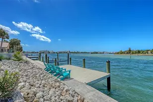 723 Key Royale Dr, Holmes Beach, FL 34217 - Photo 63