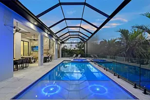 413 Island Cir, Sarasota, FL 34242 - Photo 35