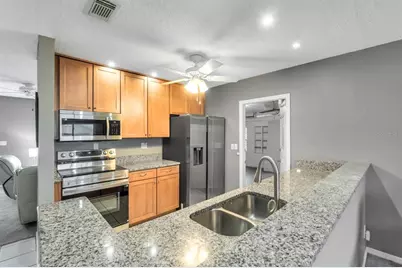 702 Huxley Place, Sun City Center, FL 33573 - Photo 5